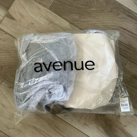 Avenue Yvette Cold Weather Boot - Picture 11 of 13